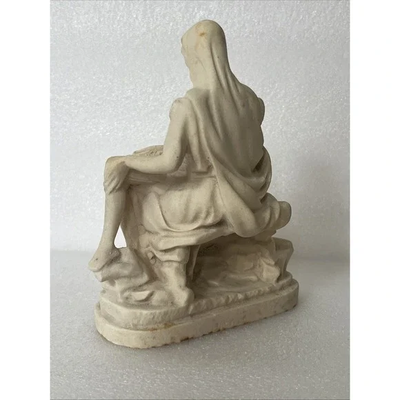 Pieta VTG Sculpture, Mary Cradling Jesus's Body After His Descent From The Cross - Picture 6 of 16